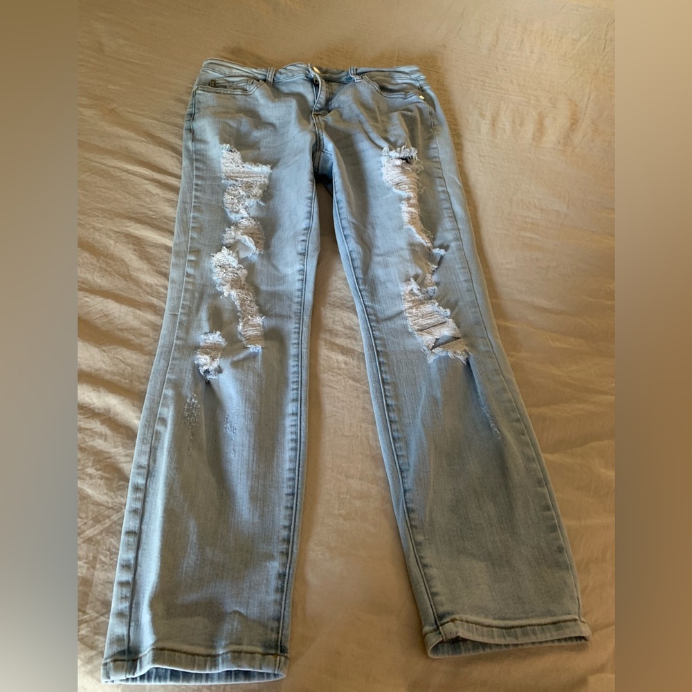 Judy blue light wash boyfriend fit jeans